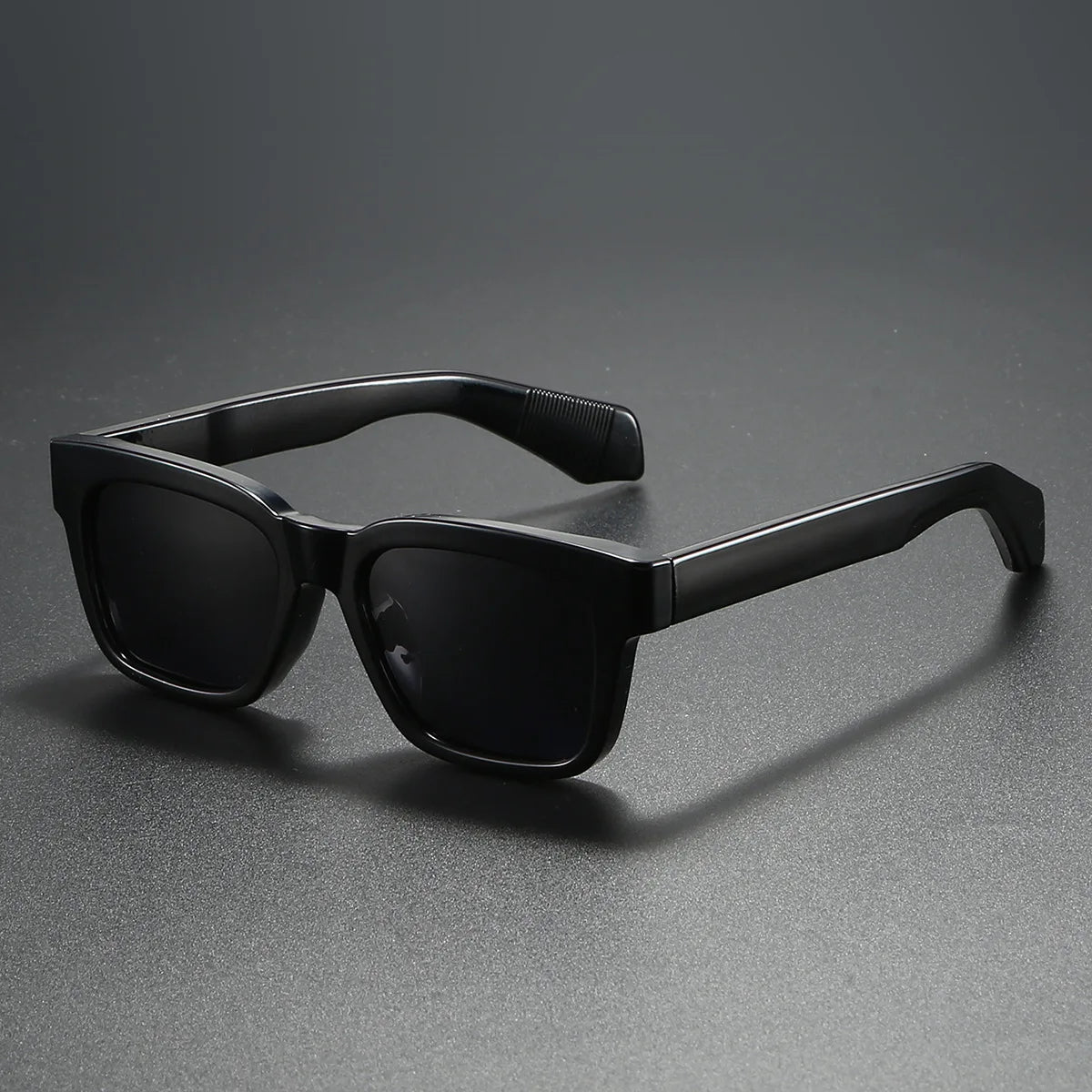 MONTERRI RETRO SQUARE SUNGLASSES